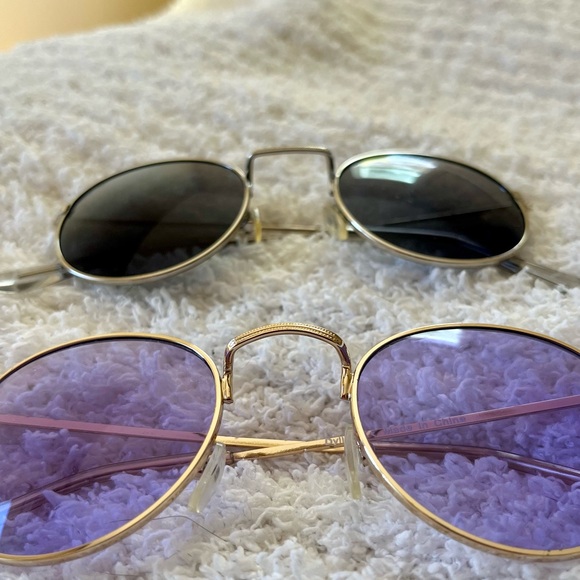 Three round sunglasses - Picture 3 of 3